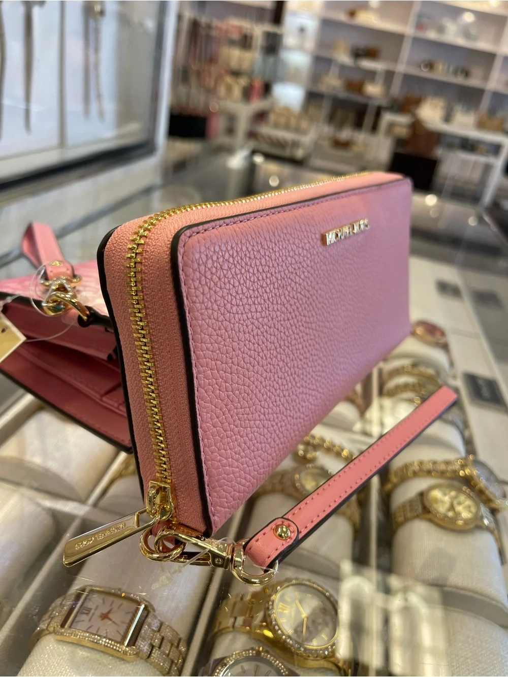 MICHAEL KORS Large Pebbled Leather Continental Wallet Wristlet Phone Holder NWT